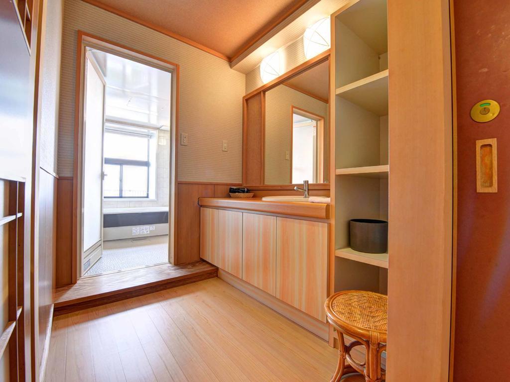 Takumi Kanko Hotel Minamichita Buitenkant foto